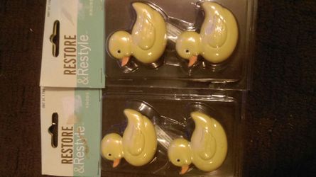 Set of 4 drawer pulls knobs ducks