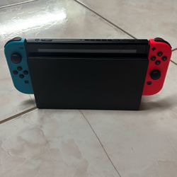 Nintendo Switch (red&blue)