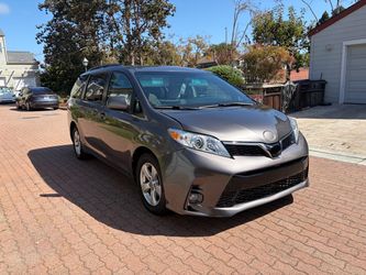2016 Toyota Sienna le