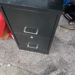 2 Drawer File Cabinet. 