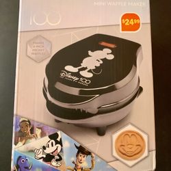 DISNEY 100 ~ Mini Waffle Maker ~ 4" MICKEY WAFFLES ~ DHA-46M ~ Non-Stick