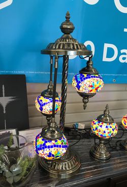 3 Globe Lamp