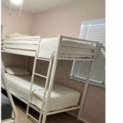 Bunk bed
