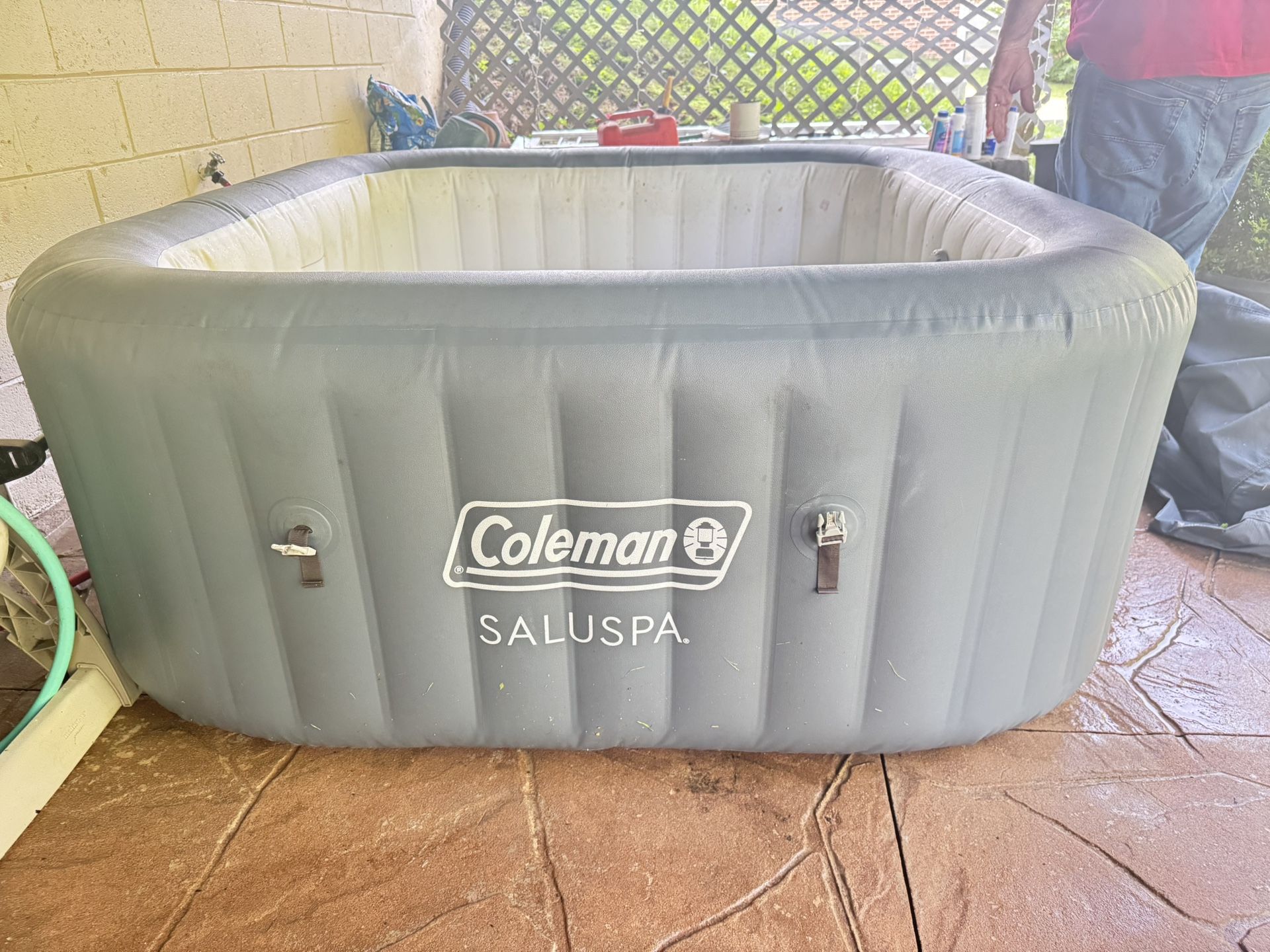 Coleman SaluSpa AirJet 4 to 6 Person Inflatable Hot Tub