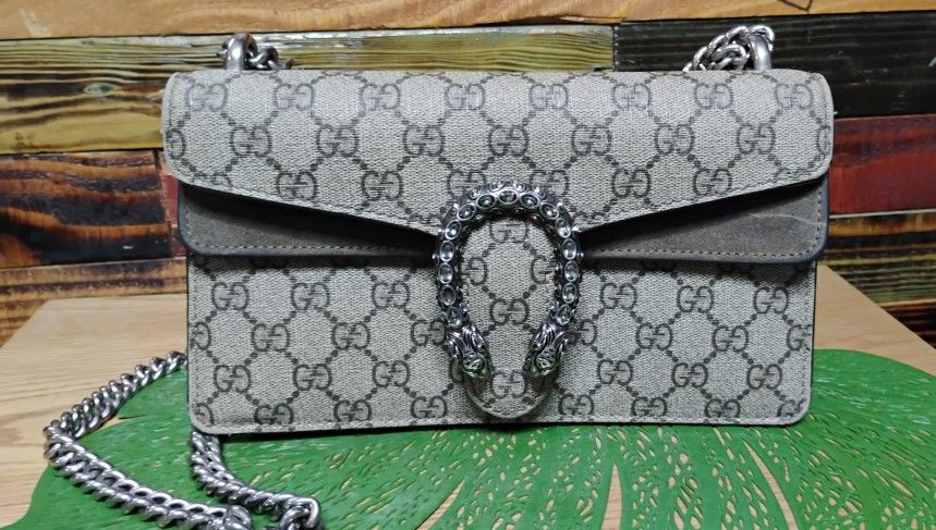 Gucci Dionysus Medium Crossbody Bag 
