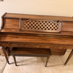 Kincaid Piano 