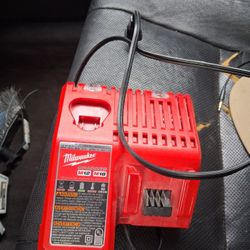 Milwaukee Charger For M12 & M18