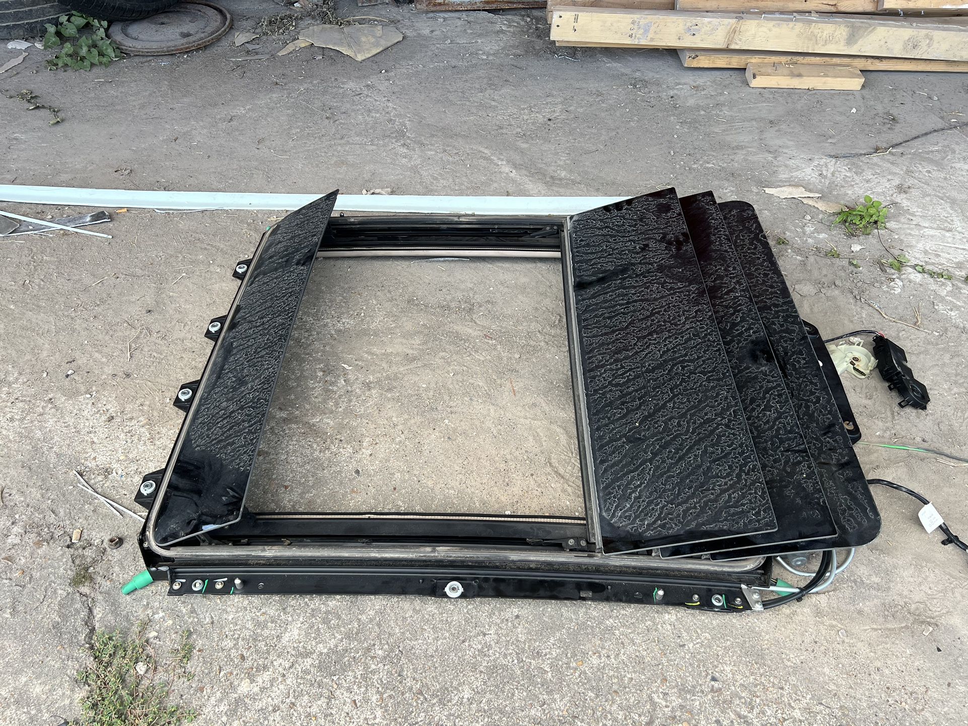 G6 Panoramic Sunroof