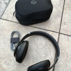 Black Beats Studio Pro