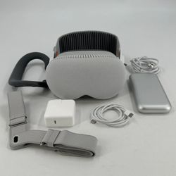 Apple Vision Pro VR Headset 256GB w/ Light Seal-21W/Solo Knit Band-M - Excellent
