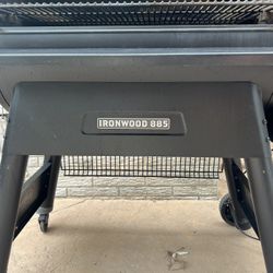 Traeger Ironwood 885 