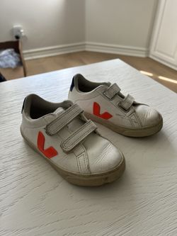 Toddler Veja Sneakers Size 10