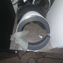 Psvr2 Comes With Lens Cloth