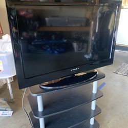 Dynex 32 Inch LCD TV