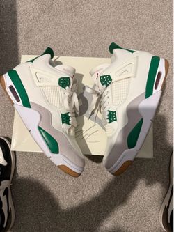 Jordan 4 sb pine green size 9.5