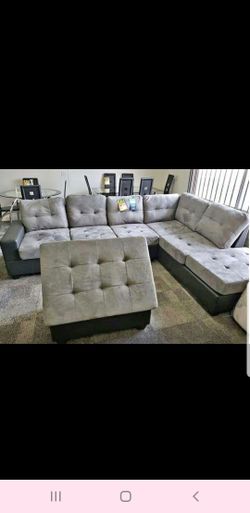 New Grey Sectional with Storage Ottoman