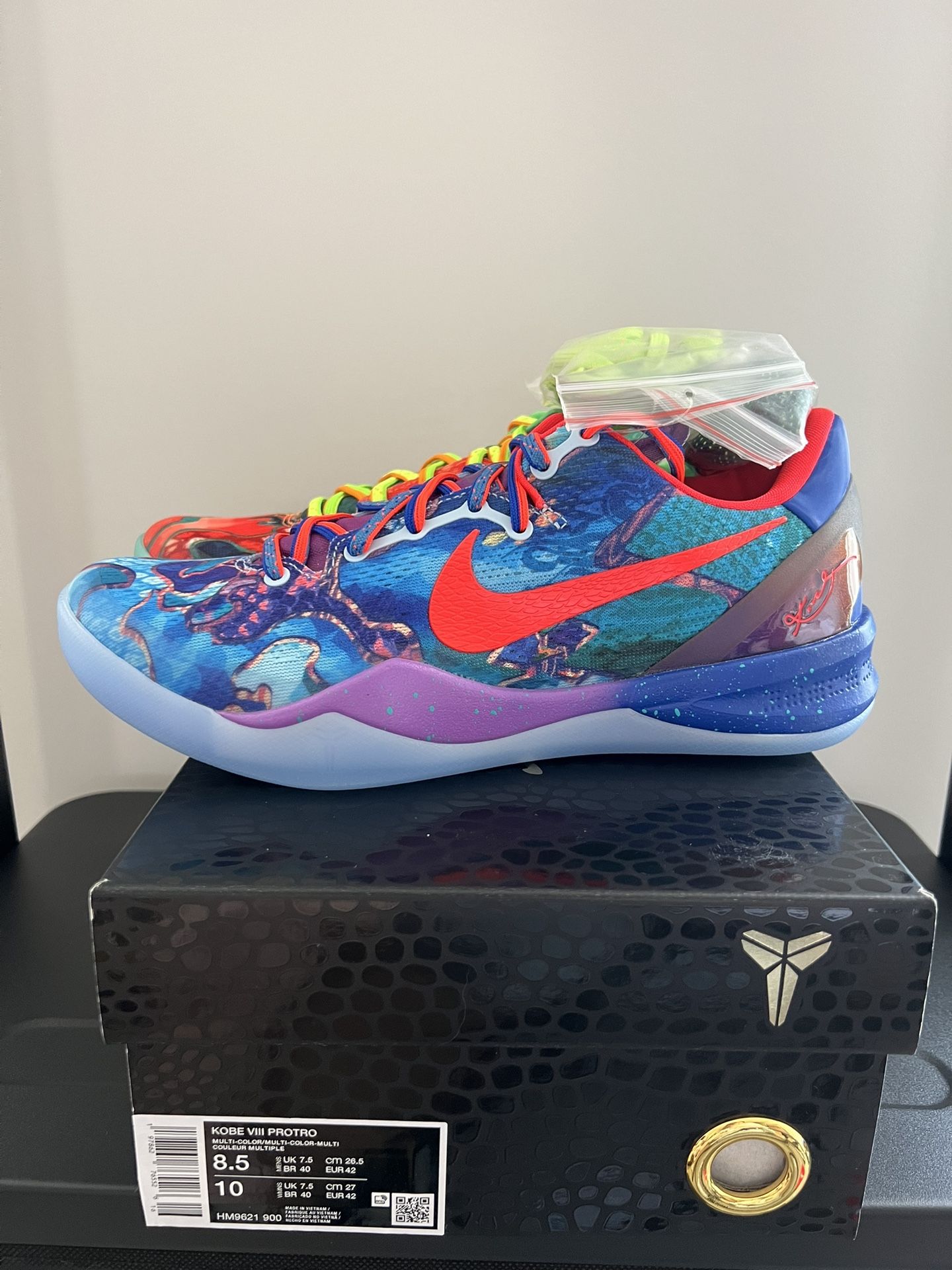KOBE VIII PROTRO Men SIZE 8.5