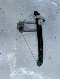 2008-2011 Ford Focus Door glass regulator