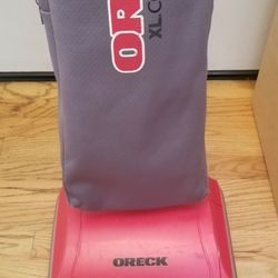 NEW COMMERCIAL ORECK VACUUM CLEANER WITH ATTACHMENTS  , AMAZING SUCTION  , WORKS EXCELLENT  , IN THE BOX 