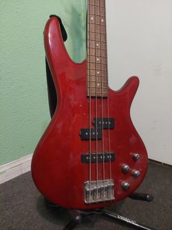Ibanez Gio GSR 200 Bass Guitar