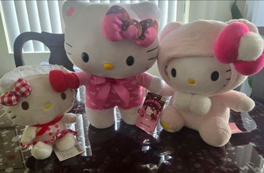 Hello Kitty Doll Lot including Animated Plush