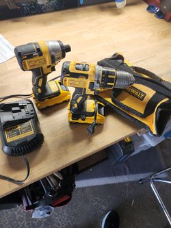 DeWalt Brushless Drill Driver/Impact set (DCD790/DCF886)