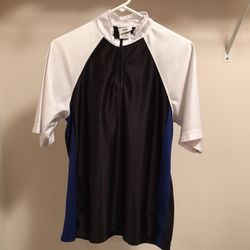 Men’s Jerzees Short Sleeved Shirt  Size Small