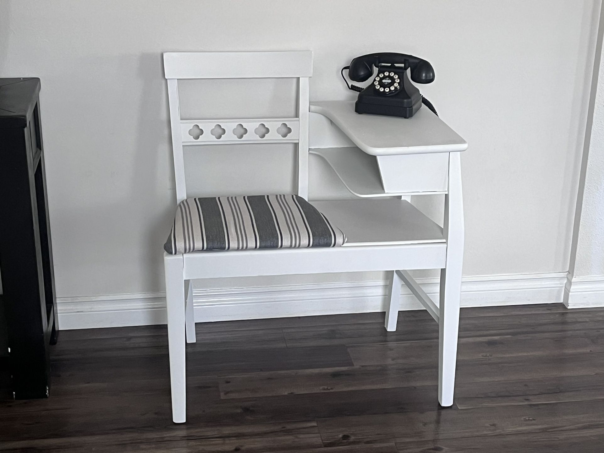 Vintage Style Telephone “Gossip” Bench