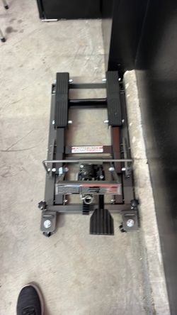 Motorcycle lift