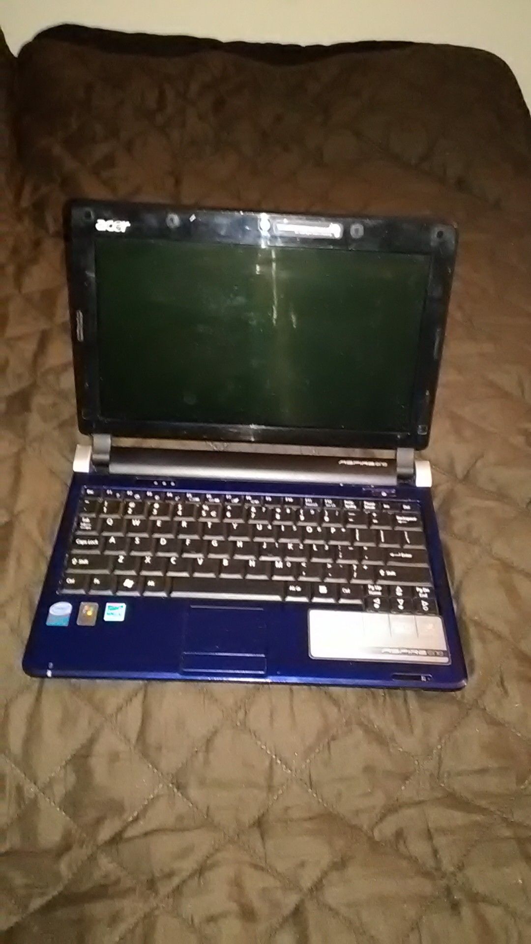 Acer aspire one laptop mini