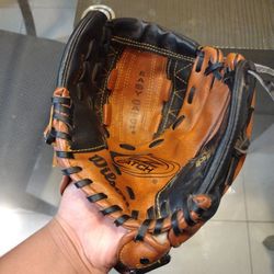 Wilson Baseball Glove EZ CATCH    Left-hand 