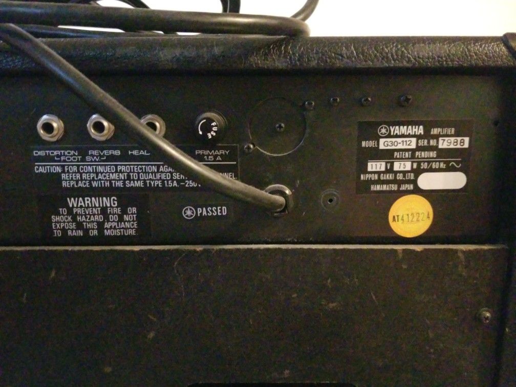 YAMAHA G30-112 ELECTRIC GUITAR AMP. EXCELLENT CONDITION.