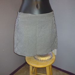 Urban Outfitters Black White Checkered Mini Skirt in size XS
