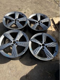 Genesis wheels