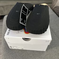 NIKE mind 001 Sz 7 WM