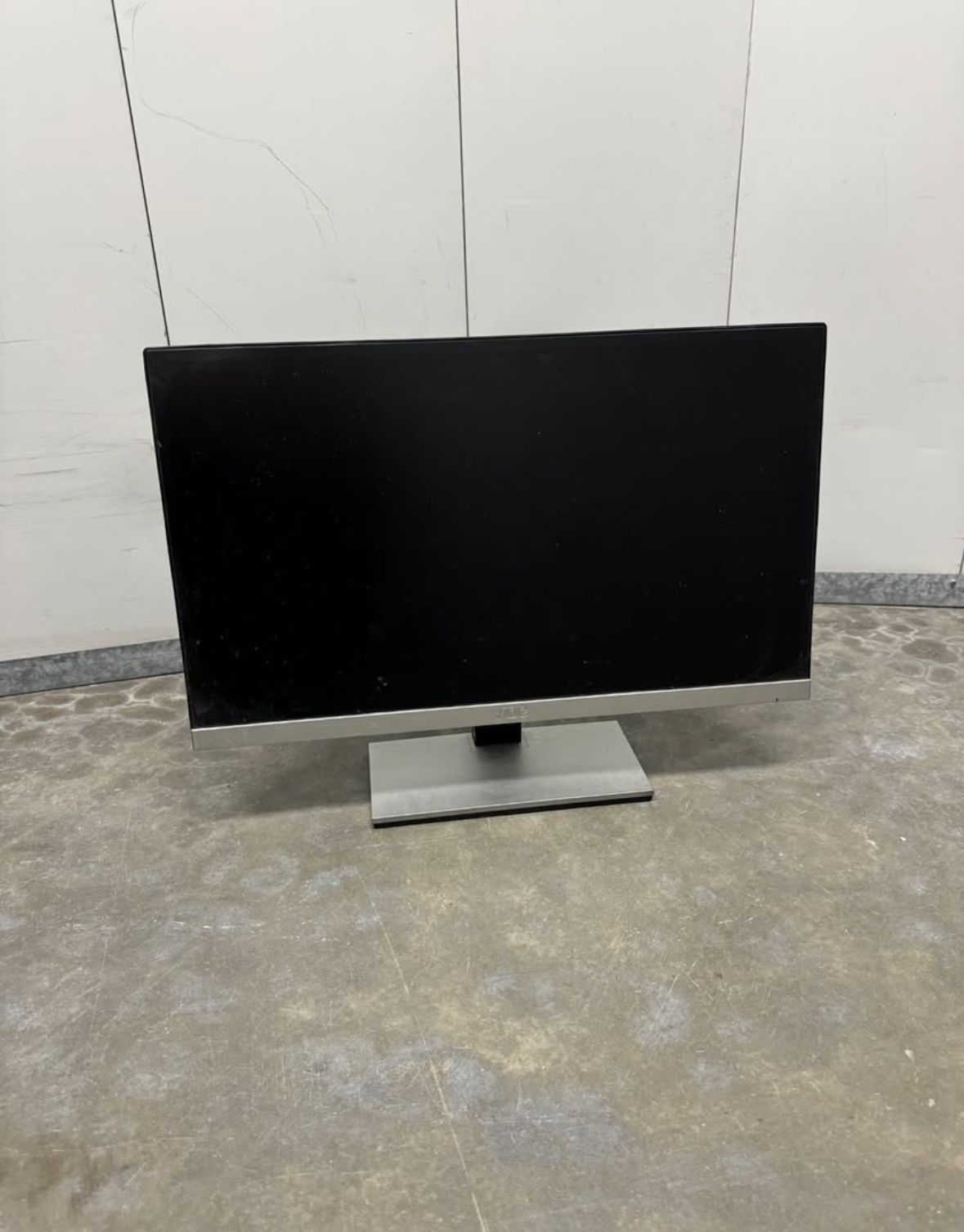 AOC Computer Monitor