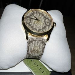Gucci G-Timeless GG Supreme Canvas Dial 