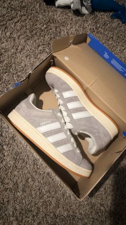 Adidas campus