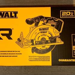 DEWALT XR Brushless Cordless Circular Saw - Max 6-1/2-in 20-volt