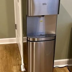 BRIO Moderna Water Cooler – Self-Cleaning, Bottom-Load, Silver + Seven 5gallon Bottle