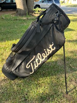 Titleist golf bag black