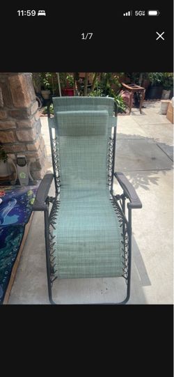Foldable patio chair