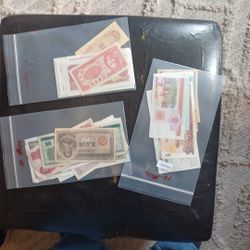 Foreign Notes Lot 30