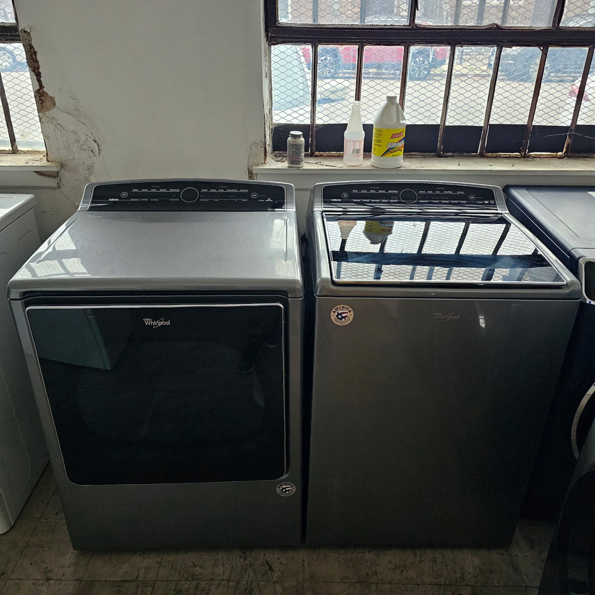 Whirlpool Washer And Gas Dryer