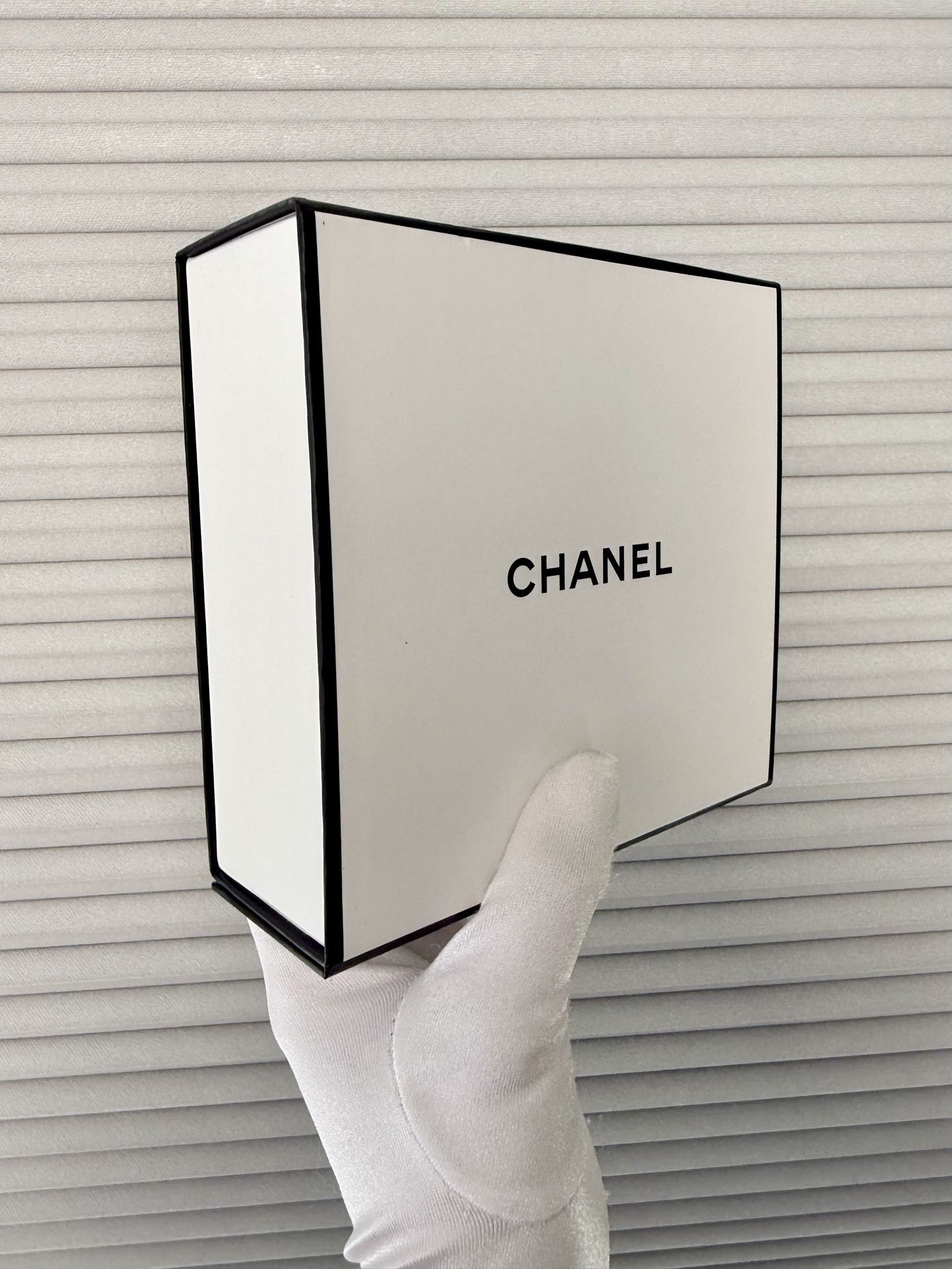 CHANEL Magnetic Closure Gift Box with stuffing and Chanel tissue paper stamp