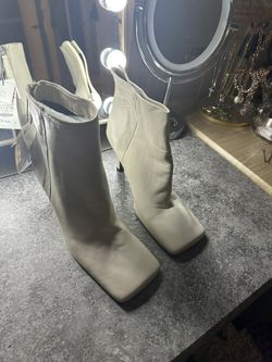 Zara White Leather Boots