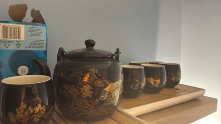 Tea Set w/cups