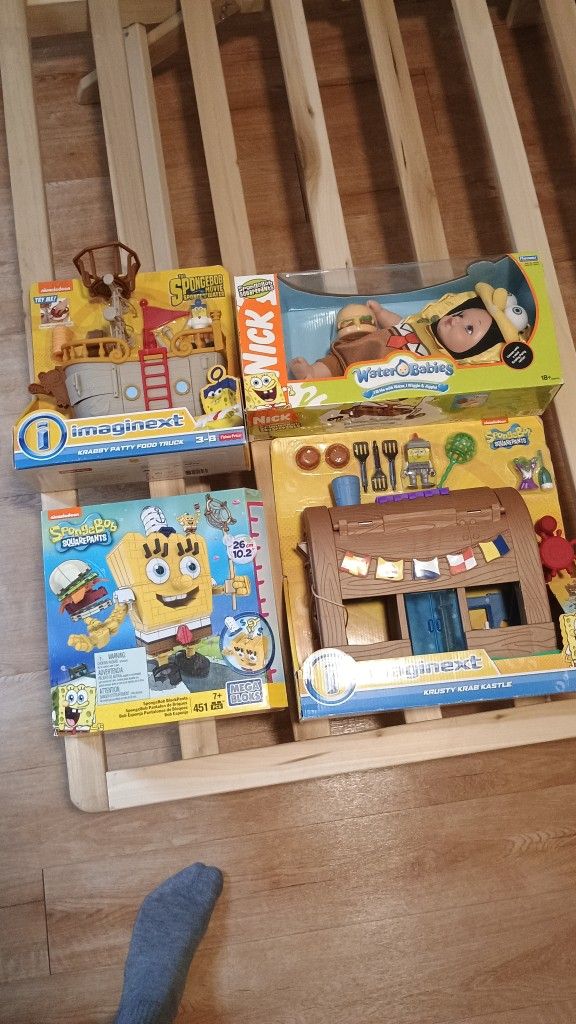 4 New Sealed SpongeBob Toys