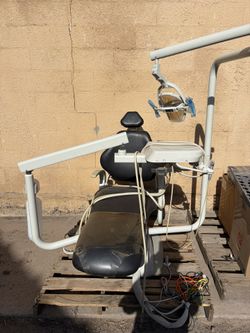 PELTON & CRANE DENTIS CHAIR