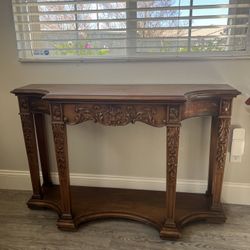 Beautiful Antique Table!!